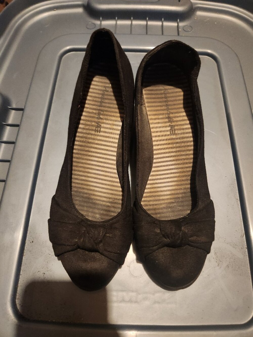 Black wedge american eagle shoe